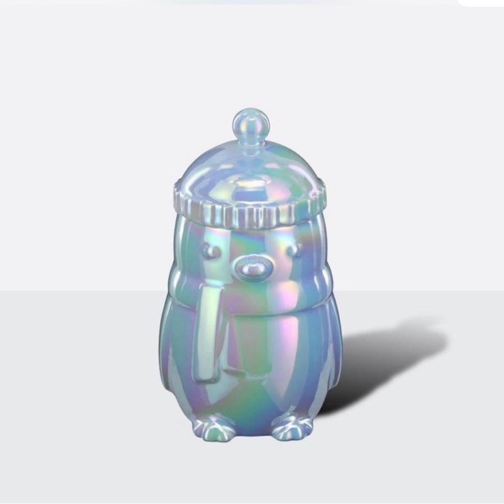 NWT Starbucks 2025 limited edition Iridescent Penguin mug with top